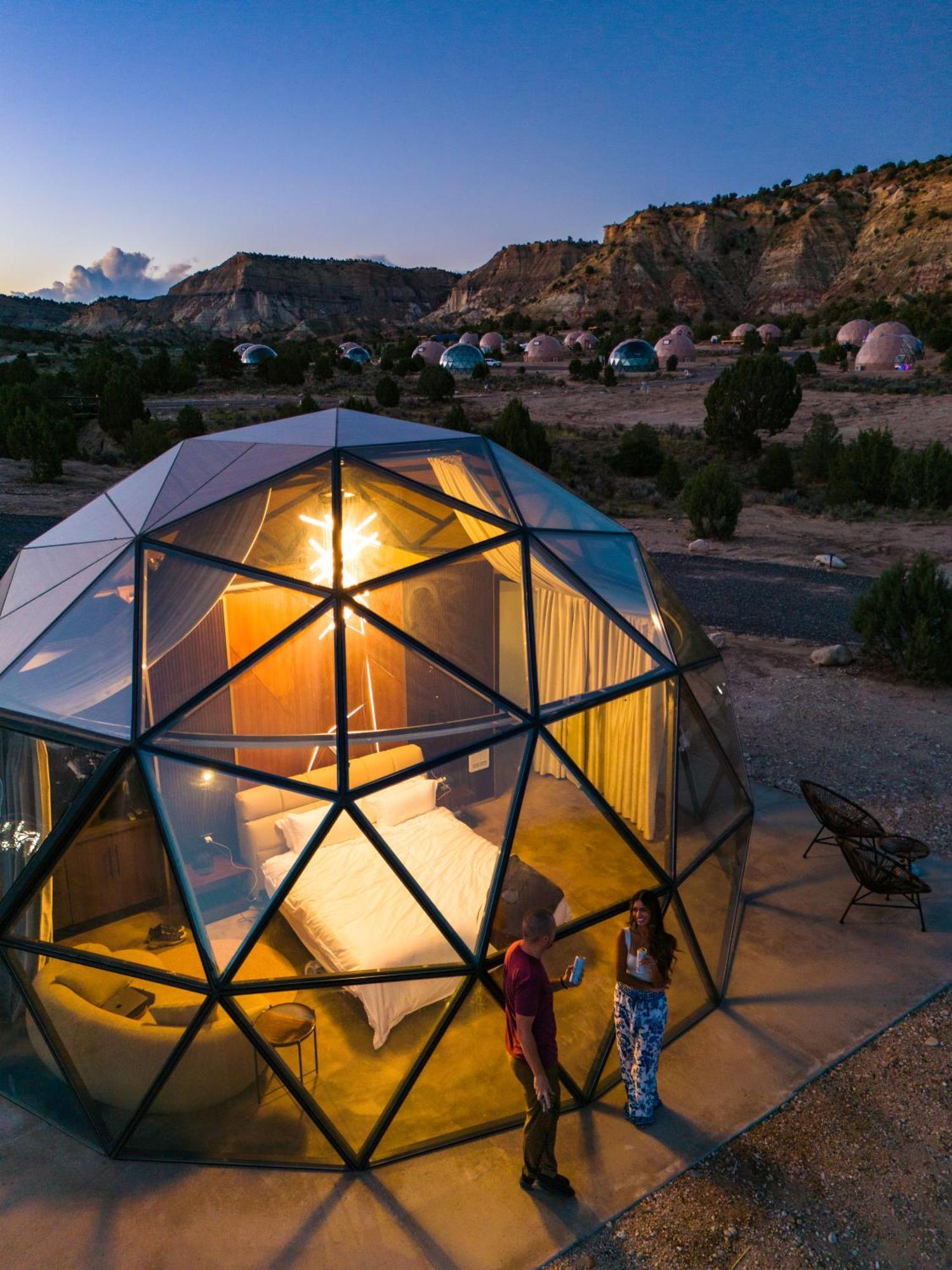 Clear Sky Resorts - Bryce Canyon - Unique Stargazing Domes كانونفيل المظهر الخارجي الصورة